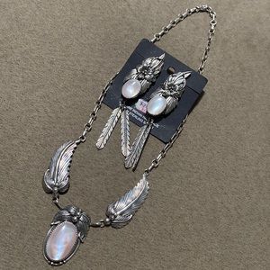 Vintage Navajo sterling silver MOP necklace and earrings set